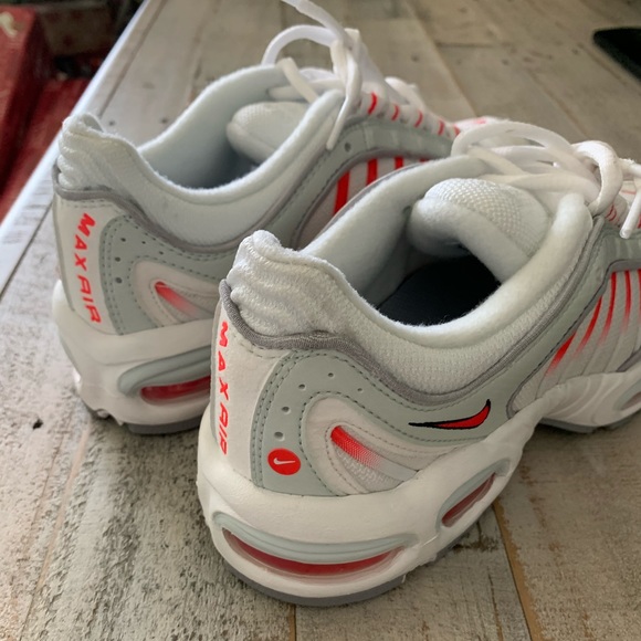 🌟NIKE AIR MAX🌟Tailwind IV ‘Red Orbit-Wolf Grey’ - Picture 6 of 8